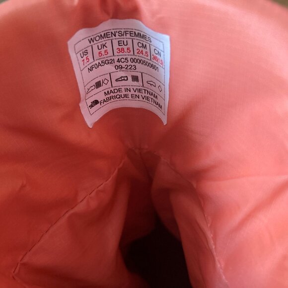 Women's North Face Nuptse II Waterproof Boots -7.5 (38.5 EUR) - Picture 2 of 7